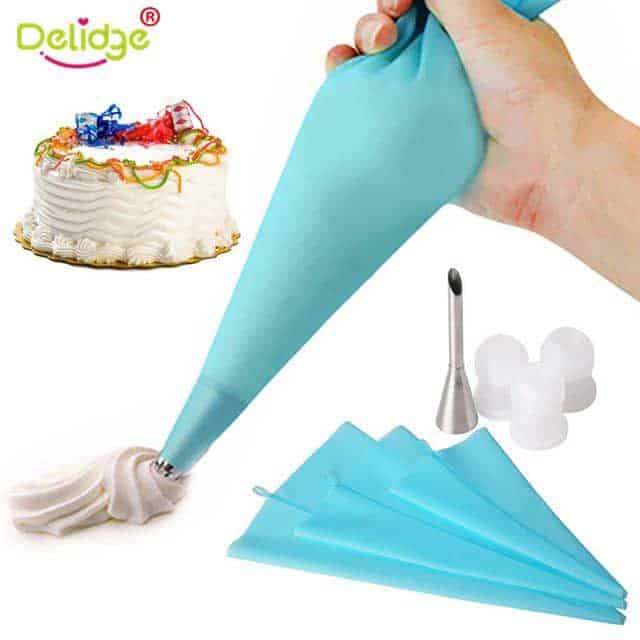 Piping Bags and Nozzles
