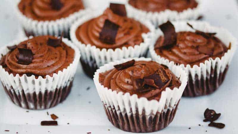 Make Frosting Without Key Ingredients