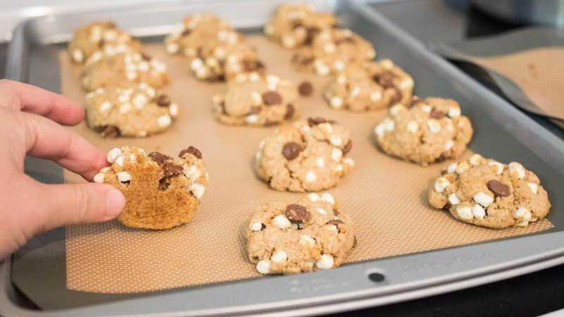 Easy Ways to Keep Your Cookies Crisp