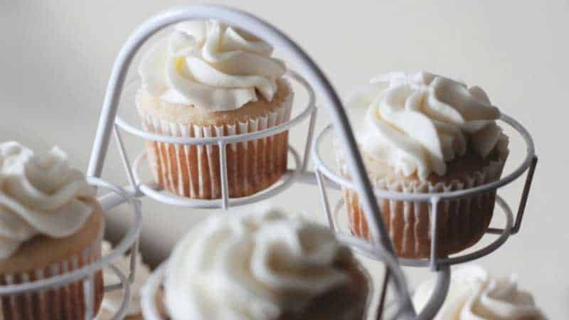 How to Make Cool Whip Frosting Thicker